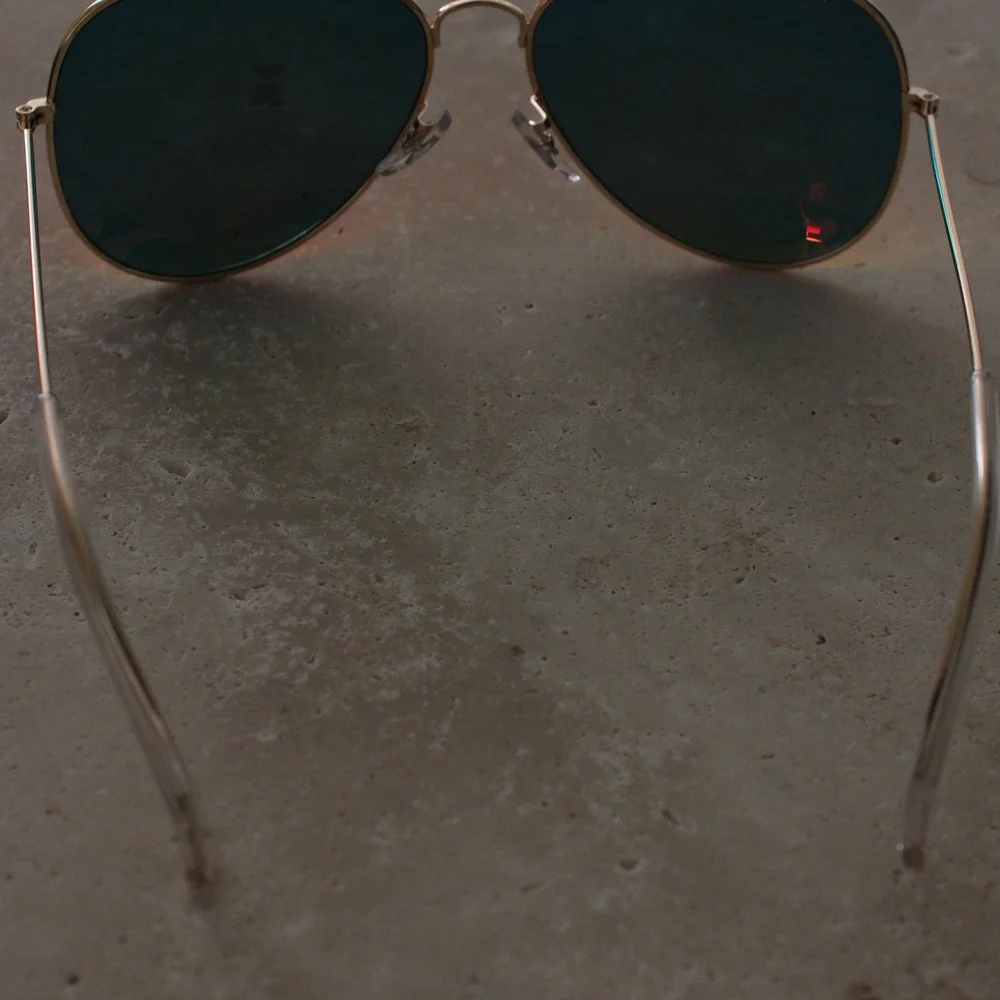 Ray-Ban Aviator Sunglasses with Orange-Red Mirror‎ Lenses